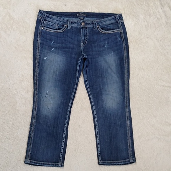 Silver Jeans size 22 Twisted Capri Distressed - Picture 2 of 13